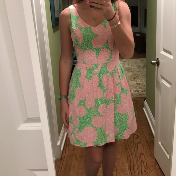 Lilly Dress - Picture 3 of 4
